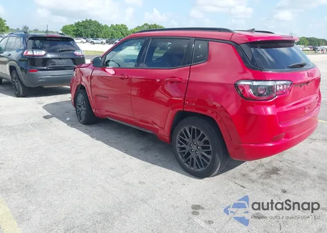 2022 Jeep Compass Limited z USA, uszkodzony, nr VIN 3C4NJDCB5NT236676